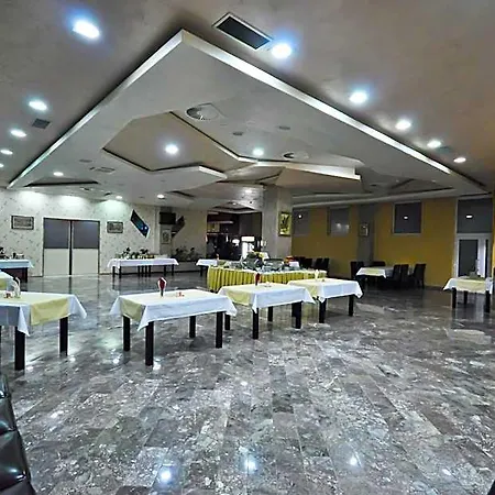 Bm国际酒店 4* 塞拉耶佛